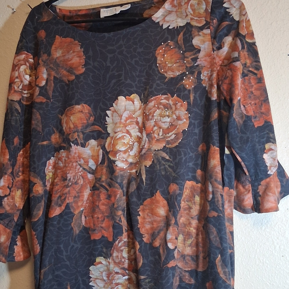 Time and Tru Navy Floral Scoop Neck Blouse with Rust Blooms L 260785